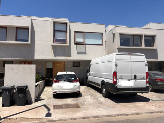 Townhouse de 3 dormitorios en venta en Chicureo, Colina — imagen 1