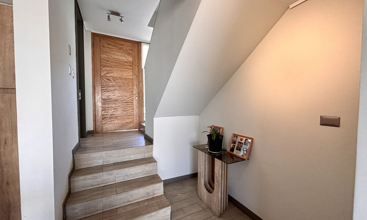 Townhouse de 3 dormitorios en venta en Chicureo, Colina — imagen 2