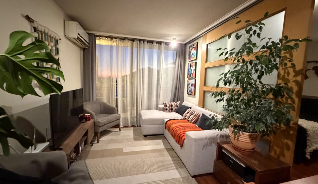 Departamento de 1 dormitorio en venta cerca de Metro Los Leones, Providencia — imagen 2