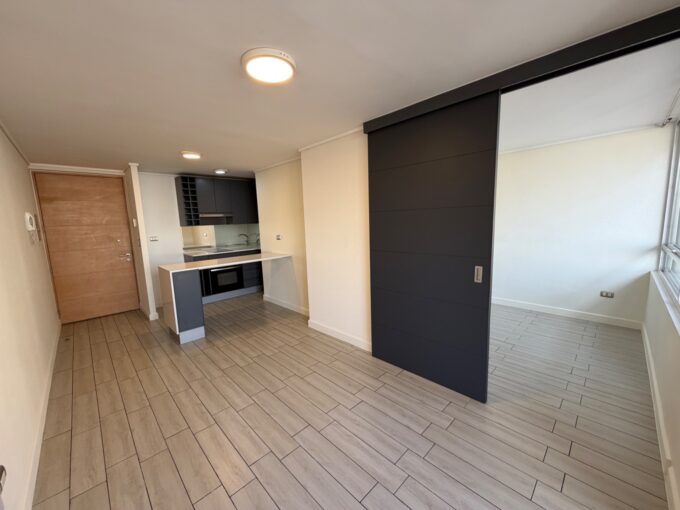 Departamento de 1 dormitorio en arriendo en Avenida Brasil, Santiago — imagen 1