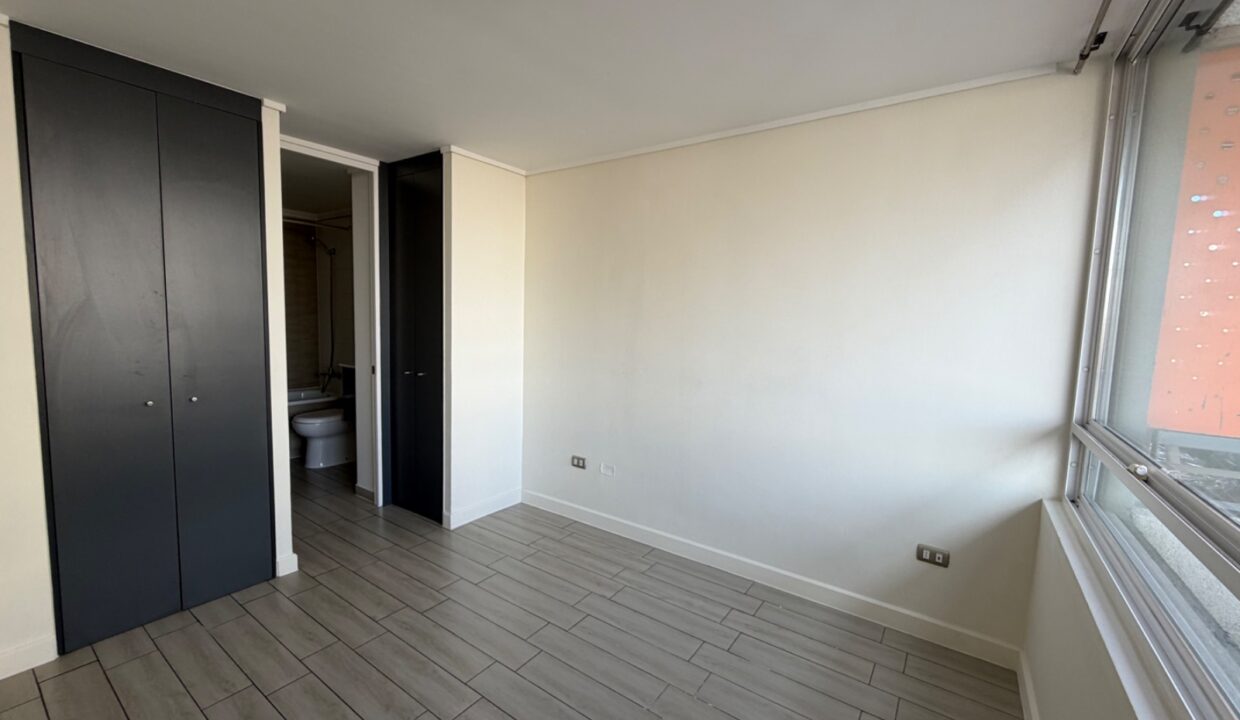 Departamento de 1 dormitorio en arriendo en Avenida Brasil, Santiago — imagen 3