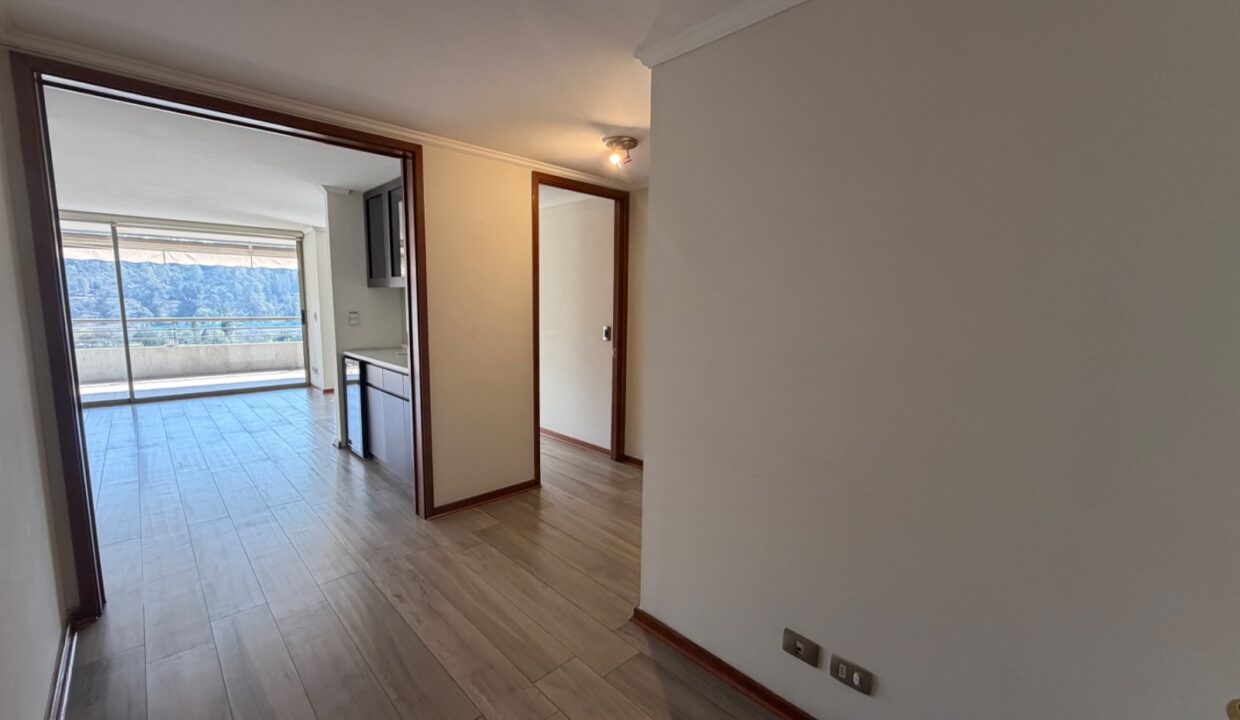 Departamento de 4 dormitorios en arriendo frente al Parque Bicentenario, Vitacura — imagen 2