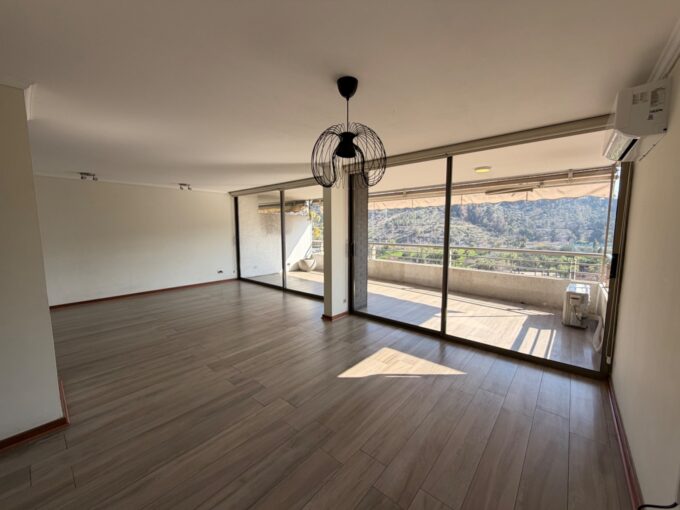 Departamento de 4 dormitorios en arriendo frente al Parque Bicentenario, Vitacura — imagen 1