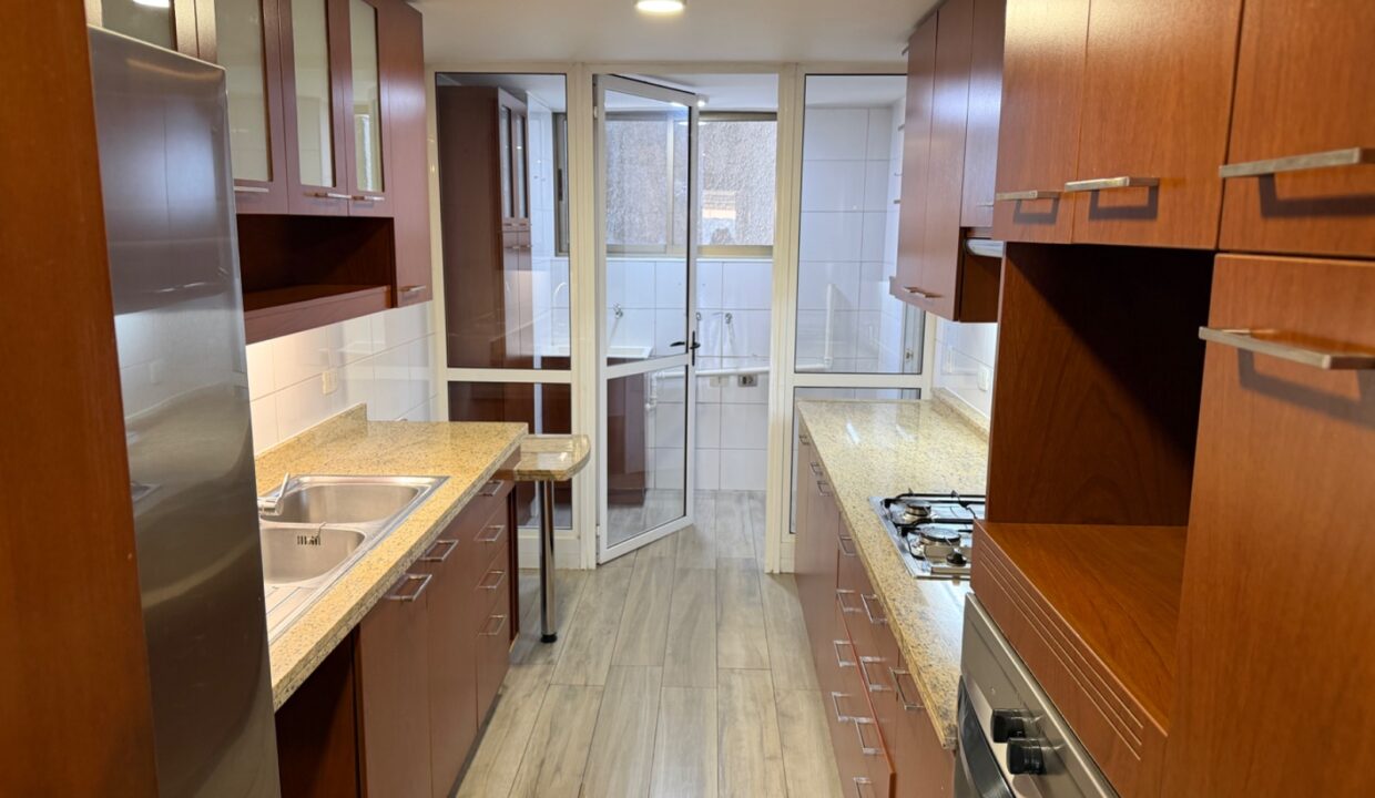 Departamento de 4 dormitorios en arriendo frente al Parque Bicentenario, Vitacura — imagen 3