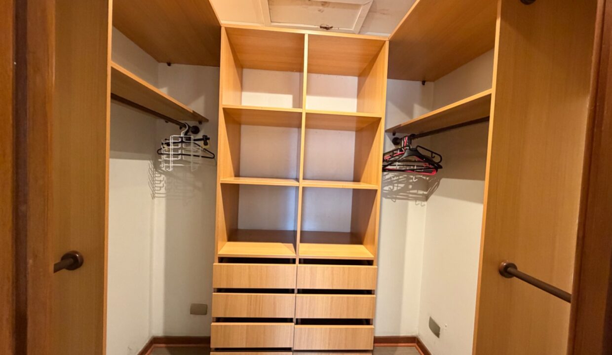 Departamento de 4 dormitorios en arriendo frente al Parque Bicentenario, Vitacura — imagen 9
