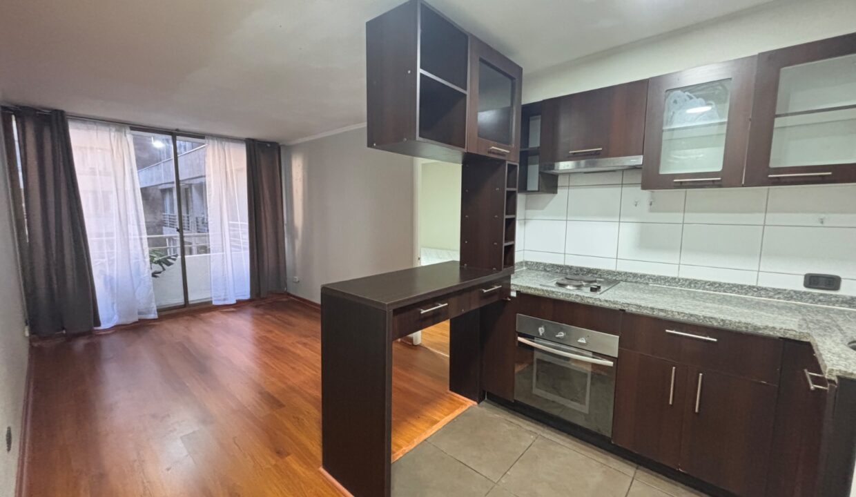 Departamento de 1 dormitorio en venta en calle Monjitas, Santiago — imagen 1