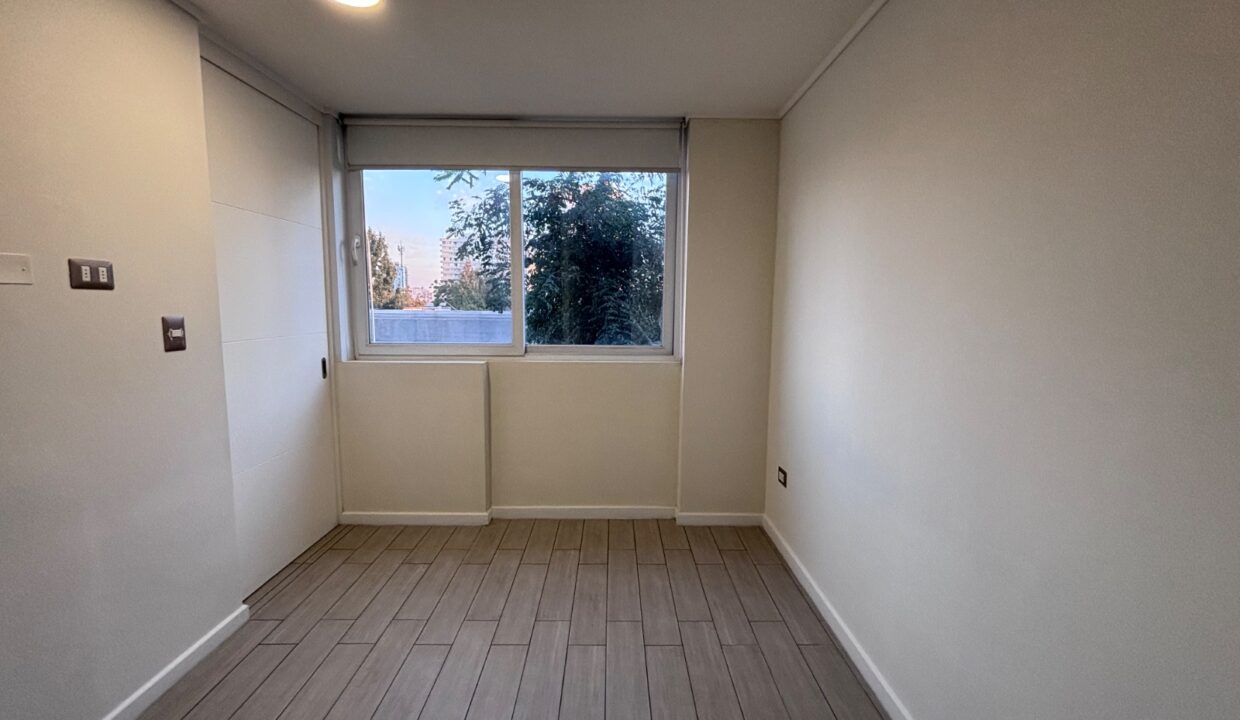 Departamento de 1 dormitorio en arriendo cerca de Metro Toesca, Santiago — imagen 5