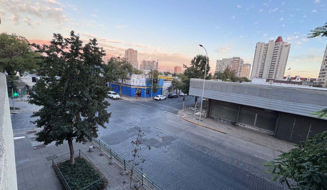 Departamento de 1 dormitorio en arriendo cerca de Metro Toesca, Santiago — imagen 11