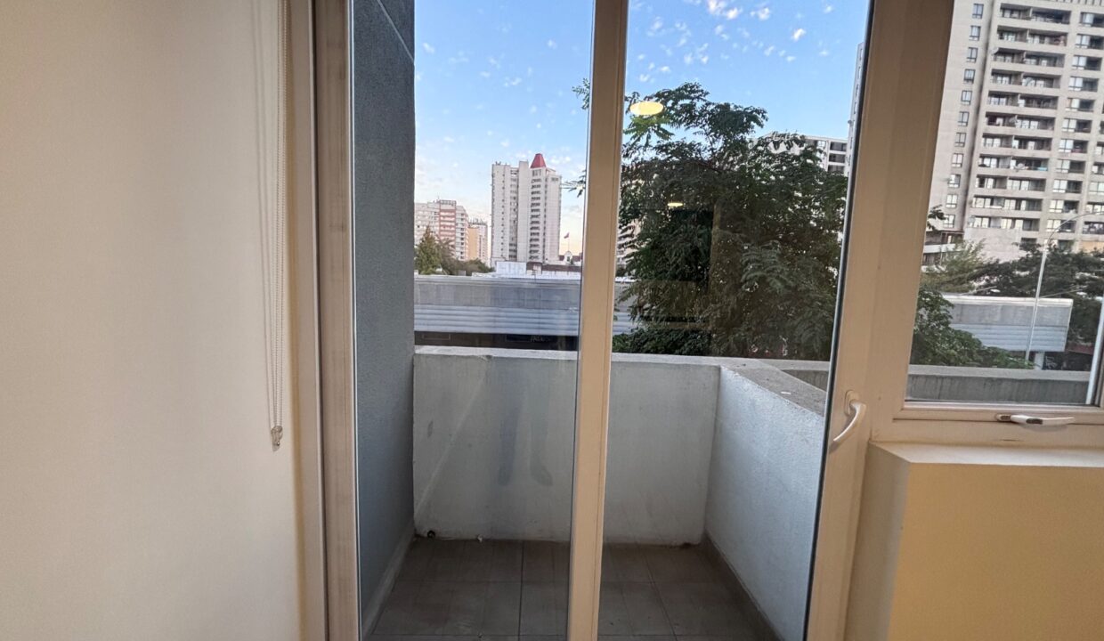 Departamento de 1 dormitorio en arriendo cerca de Metro Toesca, Santiago — imagen 9