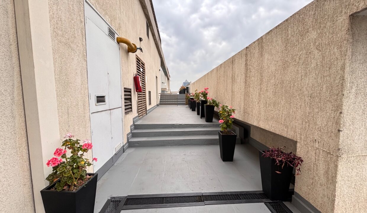 Departamento de 1 dormitorio en venta en calle Monjitas, Santiago — imagen 11