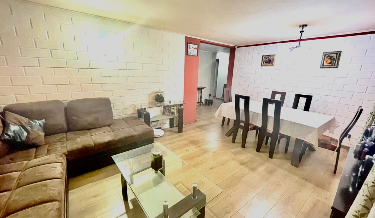Departamento de 4 dormitorios con patio en venta en Laguna Sur, Pudahuel — imagen 1